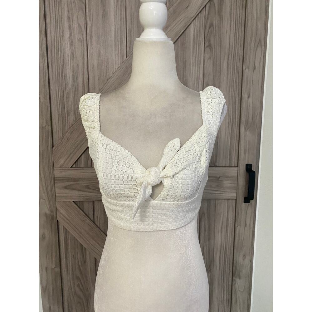 Illa Illa small cream crop top
